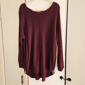 Michael Kors Tunic Sweater w/gold side zippers Plum - Size Large